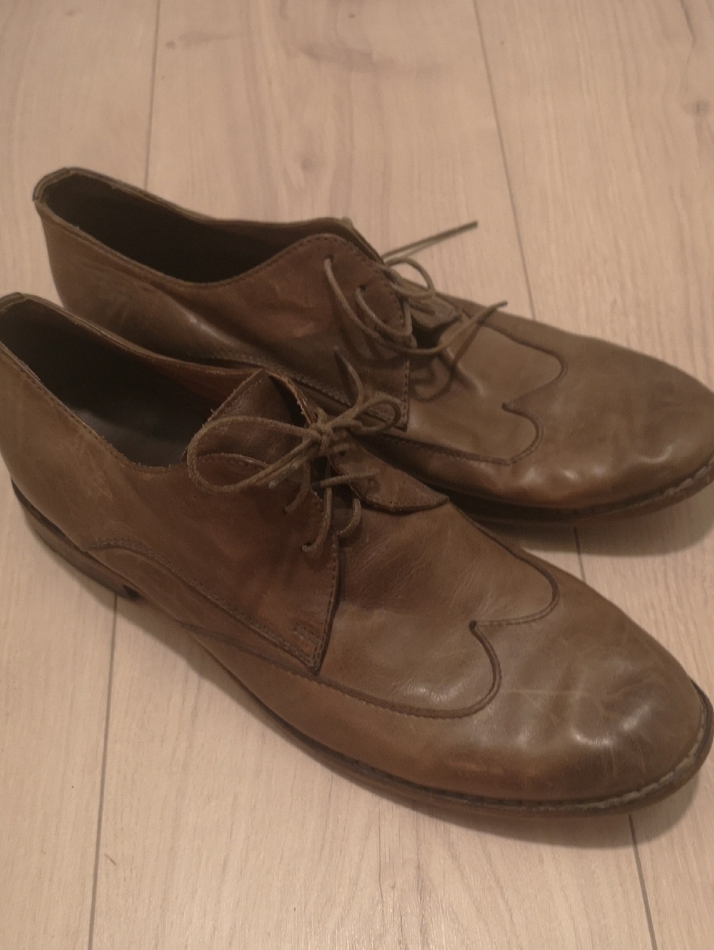 Pantanetti Classic Men’s Leather Wingtip Lace-Up Shoes in Brown